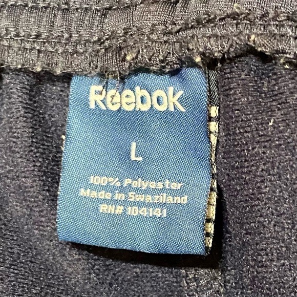 BLIE REEBOK JACKET SIZE MED AND BLUE REEBOK PANTS SIZE LARGE - Picture 7 of 7